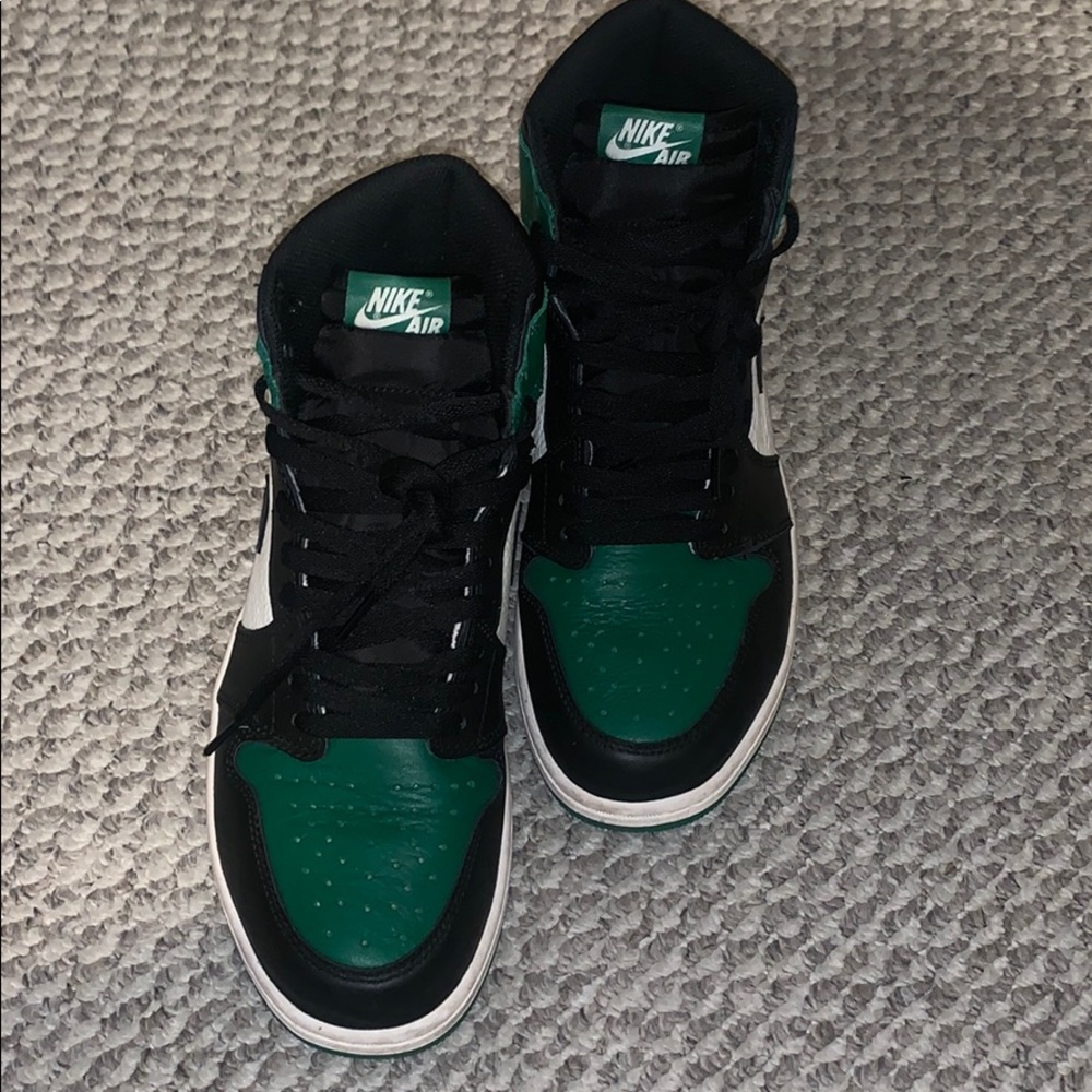 Jordan 1 “Pine”